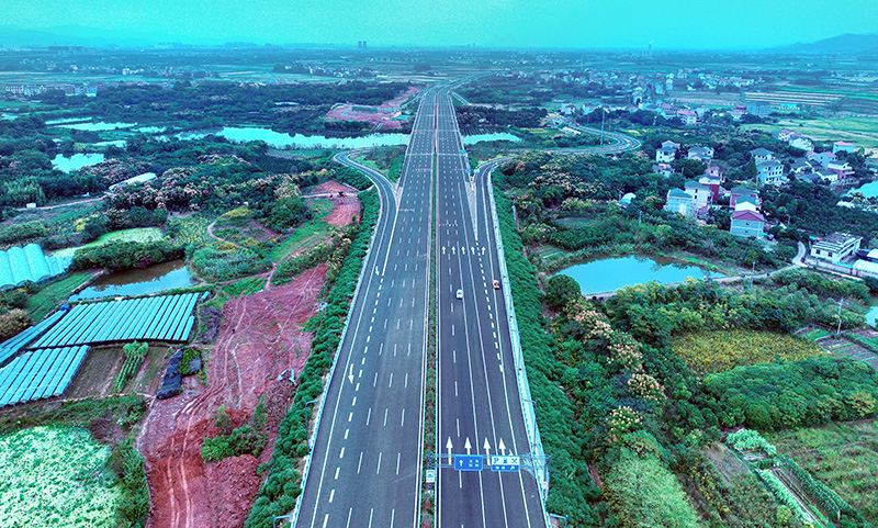 金義中央大道通車,三思智慧綜合桿,道路照明系統(tǒng)方案,點亮23公里智慧公路