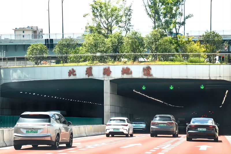 新聞聯(lián)播報(bào)道,北橫通道通車,三思助力,上海,東西大動(dòng)脈,全線貫通